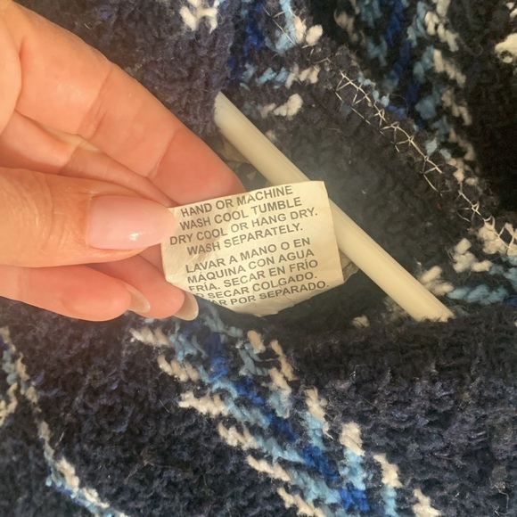 Pullover - Picture 2 of 4